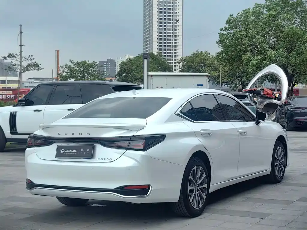 Lexus ES 2025 из CN, фото 7