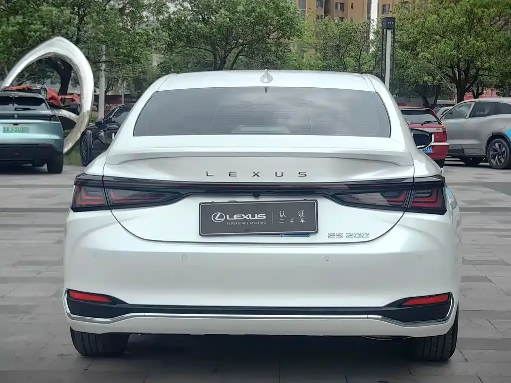 Lexus ES 2025 из CN, фото 9
