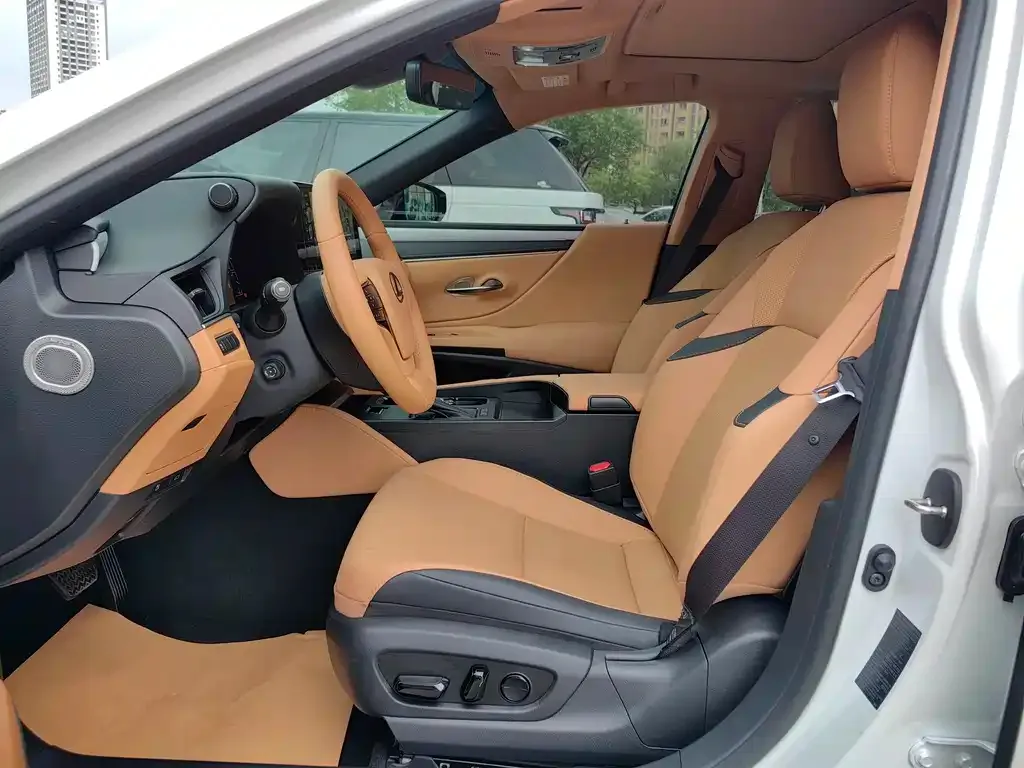 Lexus ES 2025 из CN, фото 5