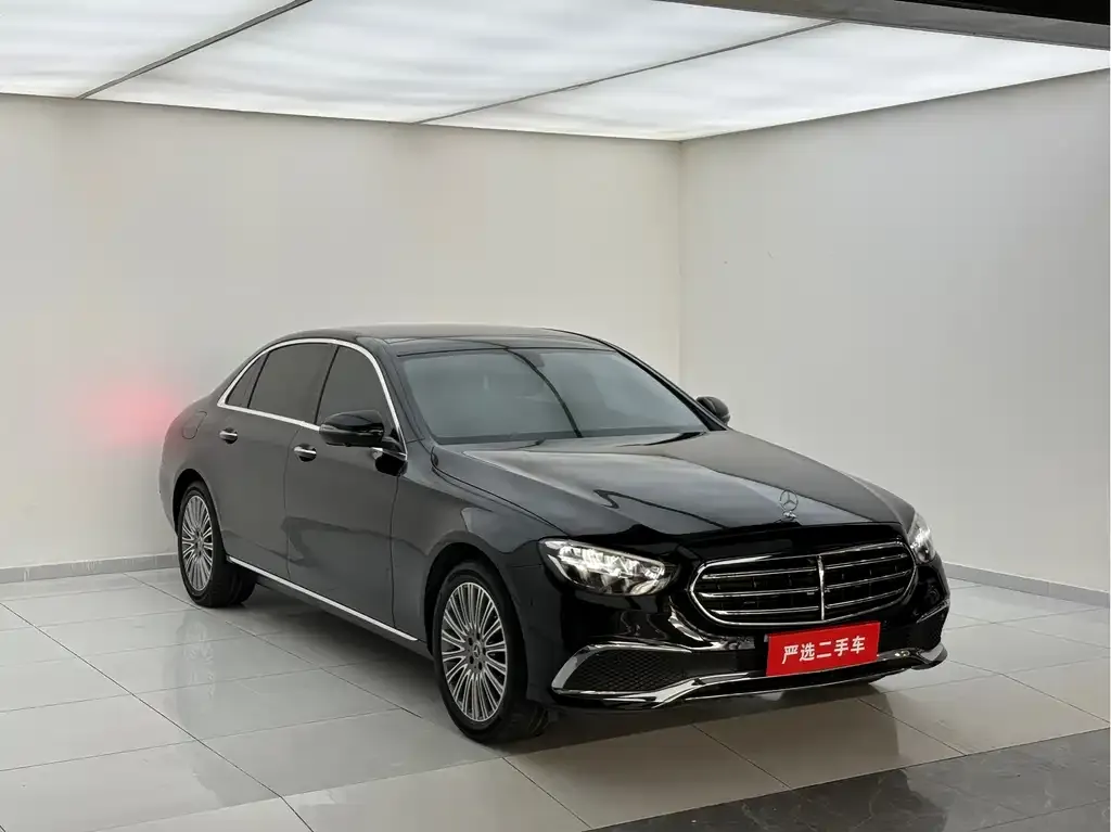 Mercedes-Benz E-Class — фото 10