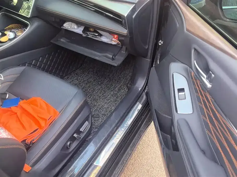 Toyota Avalon 2024 из CN, фото 3