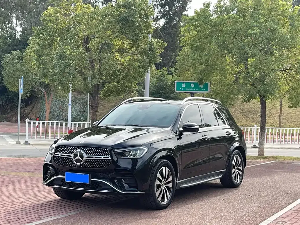 Mercedes-Benz GLE — фото 1