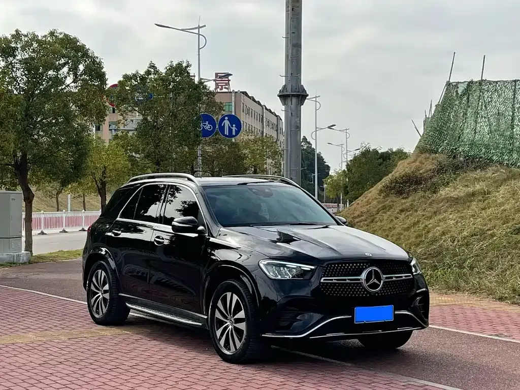 Mercedes-Benz GLE — фото 7