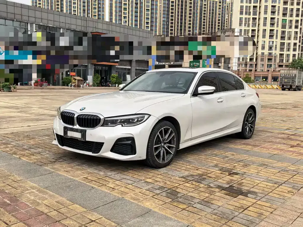 BMW 3 Series 2022 из CN, фото 1