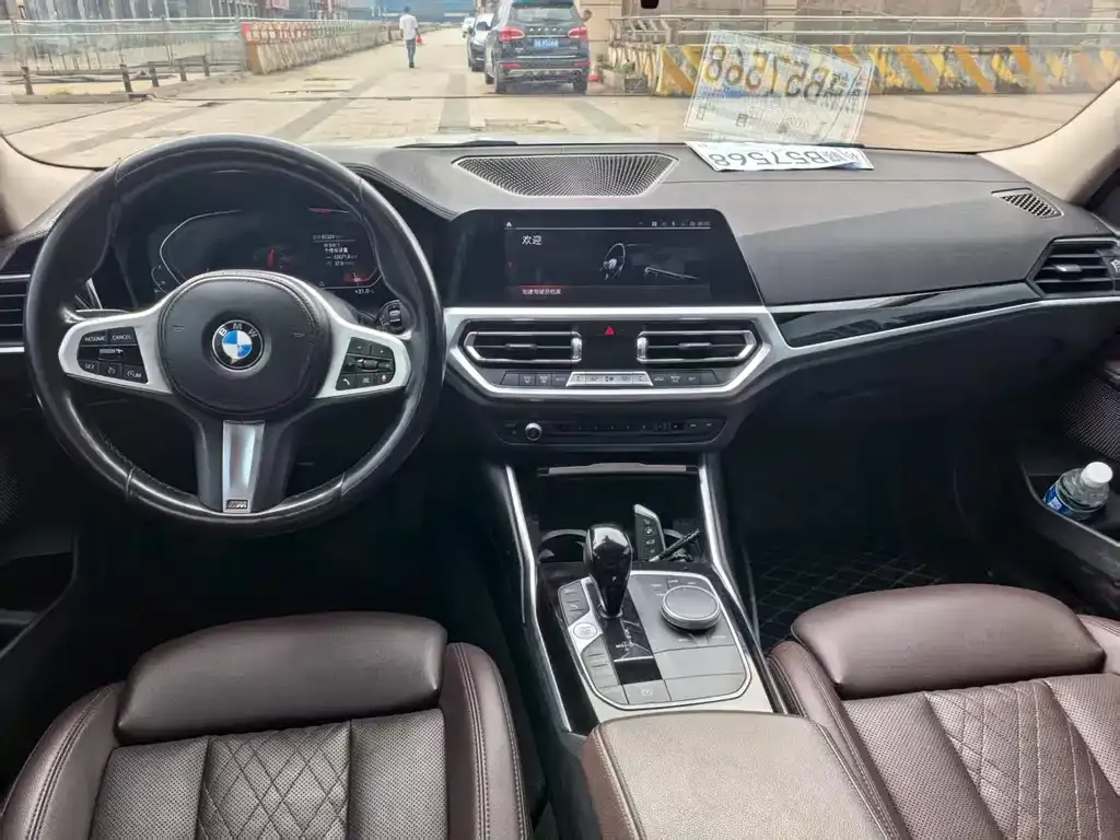 BMW 3 Series 2022 из CN, фото 2