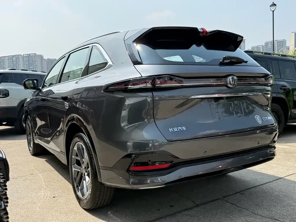 Changan CS75PLUS — фото 10