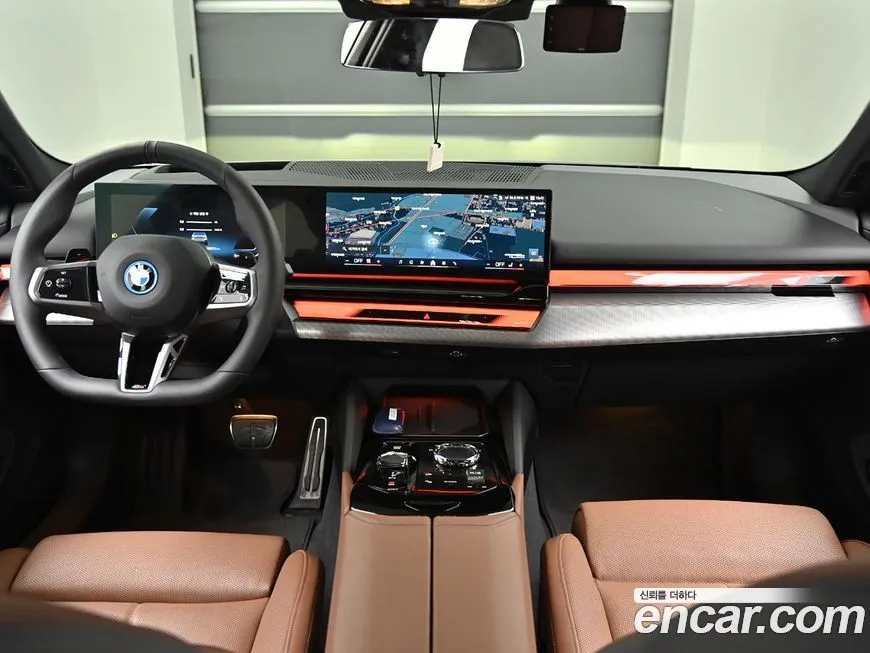 BMW 5-Series 2025 из KR, фото 2