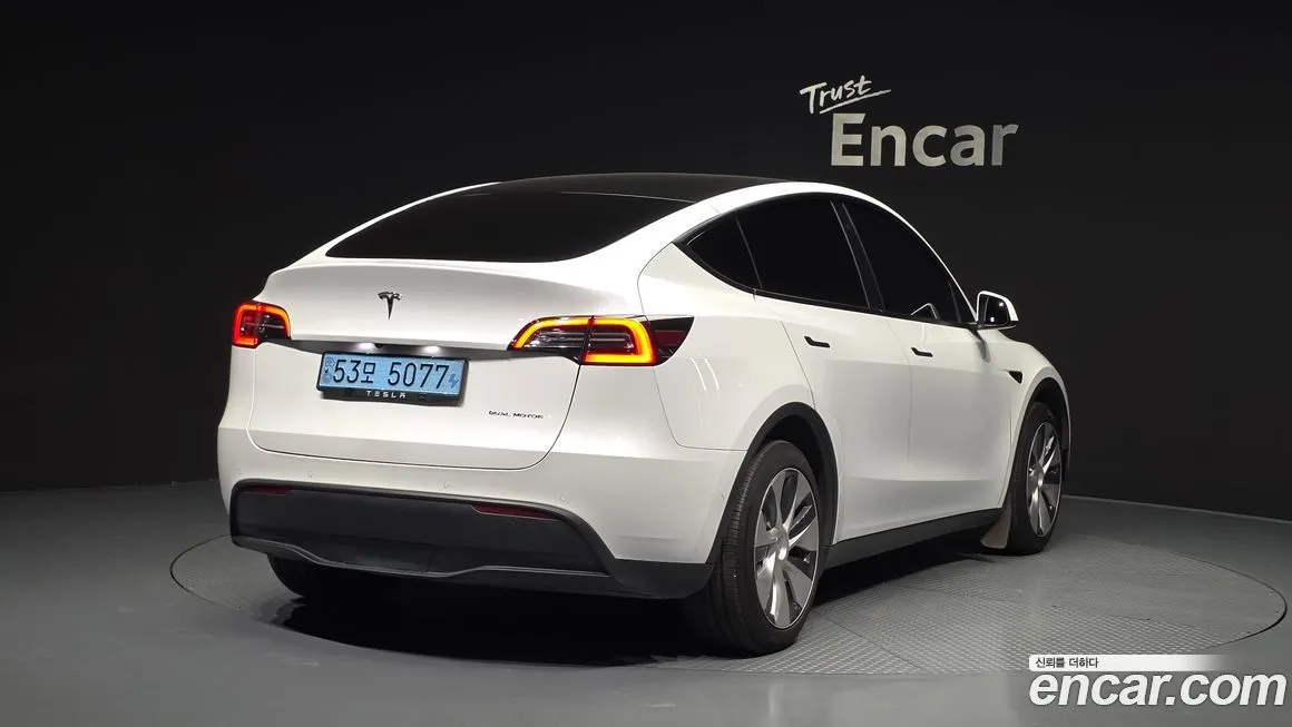 Tesla Model Y 2022 из KR, фото 2