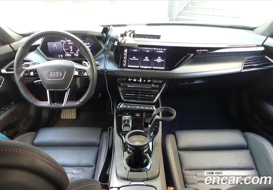 Audi RS e-tron GT 2022 из KR, фото 5