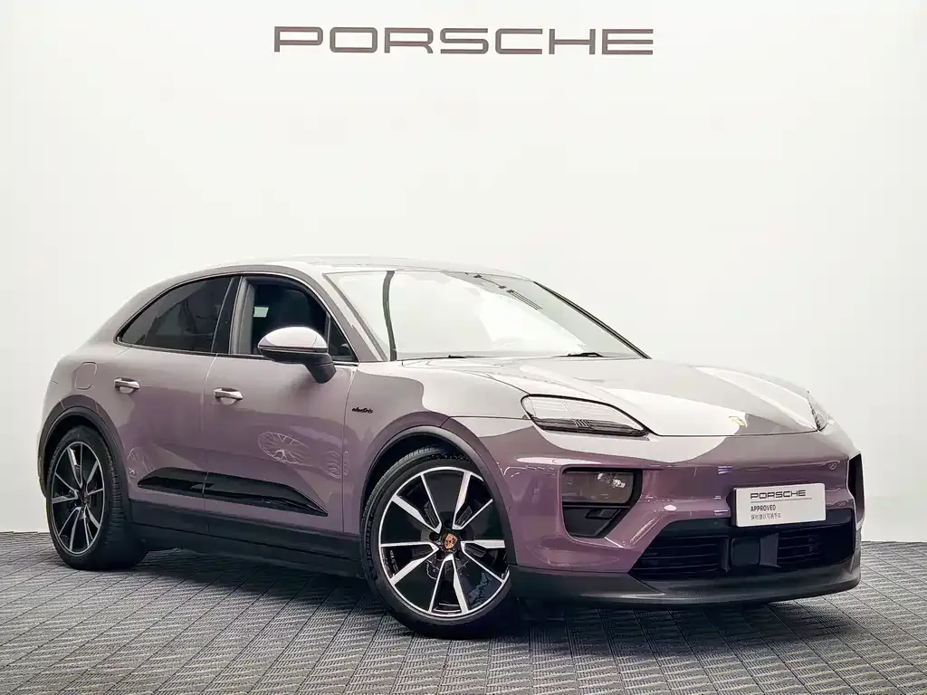 Porsche Macan EV