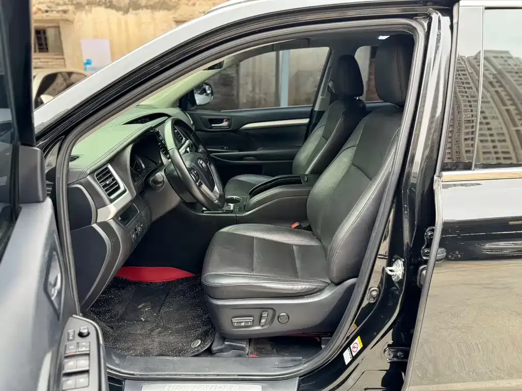 Toyota Highlander 2021 из CN, фото 9