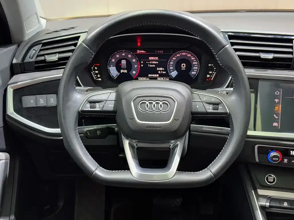 Audi Q3 2021 из CN, фото 3