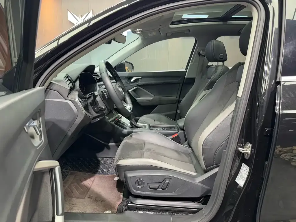 Audi Q3 2021 из CN, фото 9