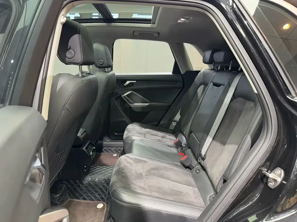 Audi Q3 2021 из CN, фото 10