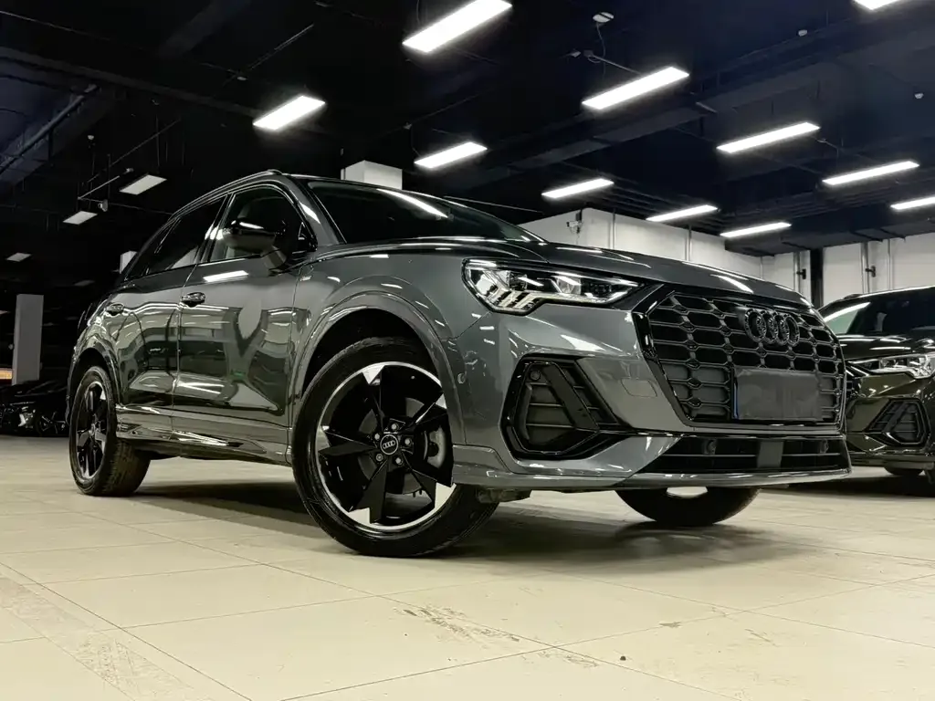 Audi Q3 2023 из CN, фото 9
