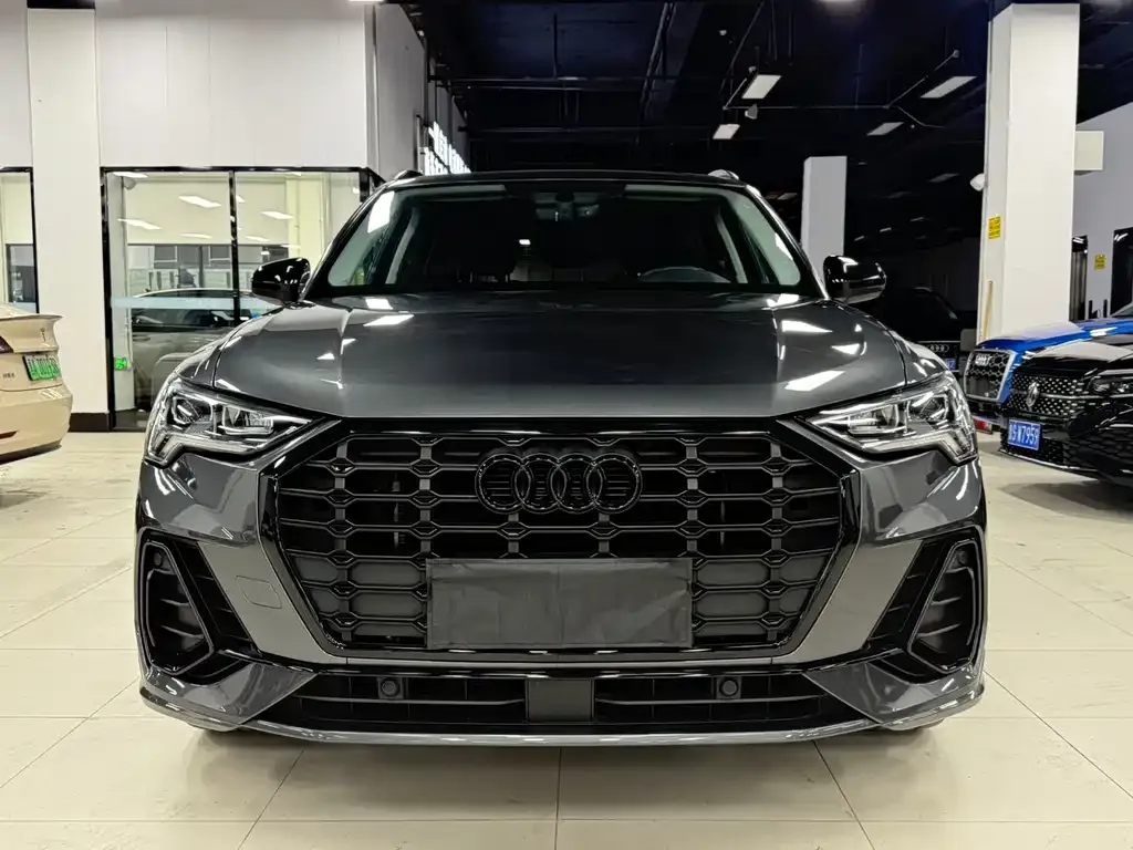 Audi Q3 2023 из CN, фото 5