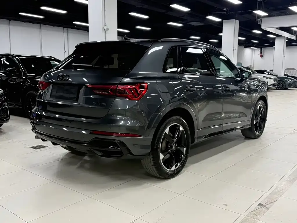 Audi Q3 2023 из CN, фото 10
