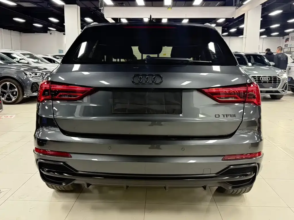 Audi Q3 2023 из CN, фото 7