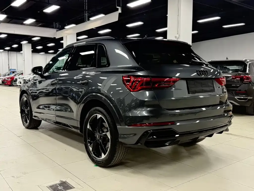 Audi Q3 2023 из CN, фото 6