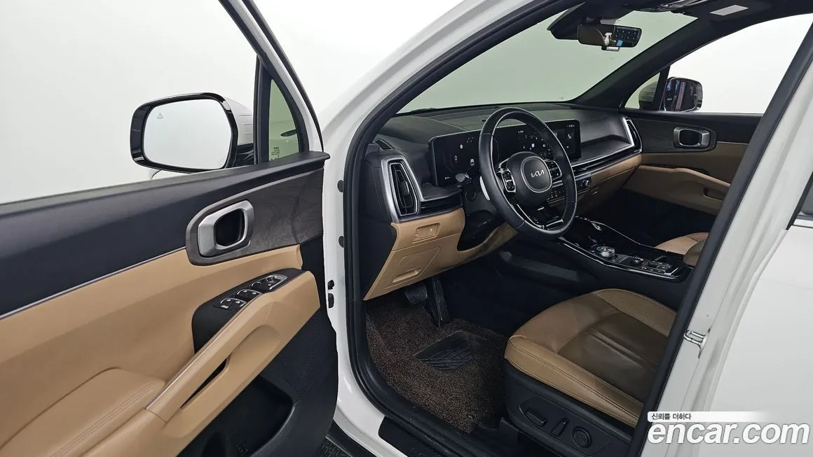 Kia Sorento — фото 8