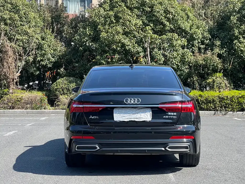 Audi A6L — фото 6