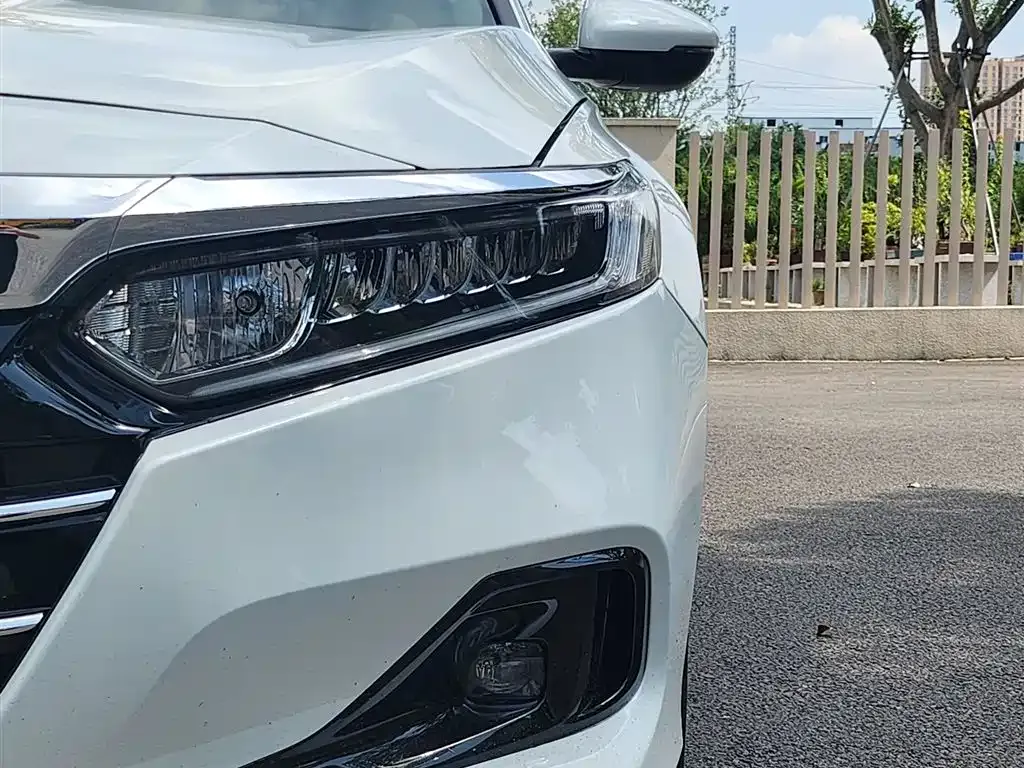 Honda Accord — фото 6