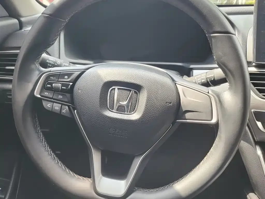 Honda Accord — фото 3