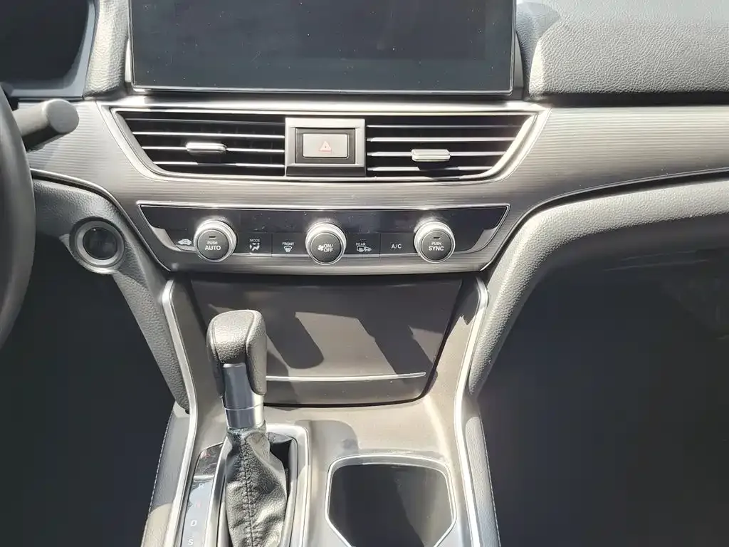 Honda Accord — фото 2
