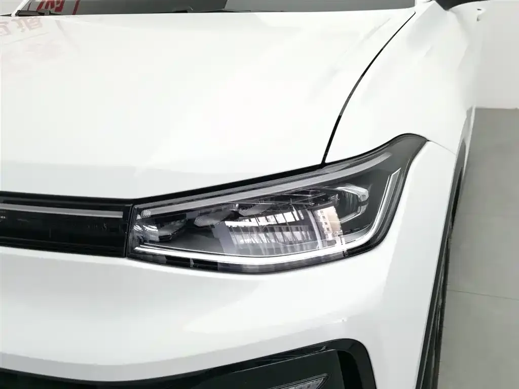 Volkswagen Tharu — фото 5