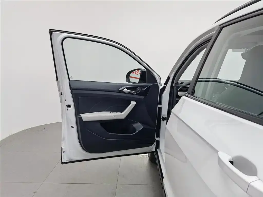 Volkswagen Tharu — фото 4