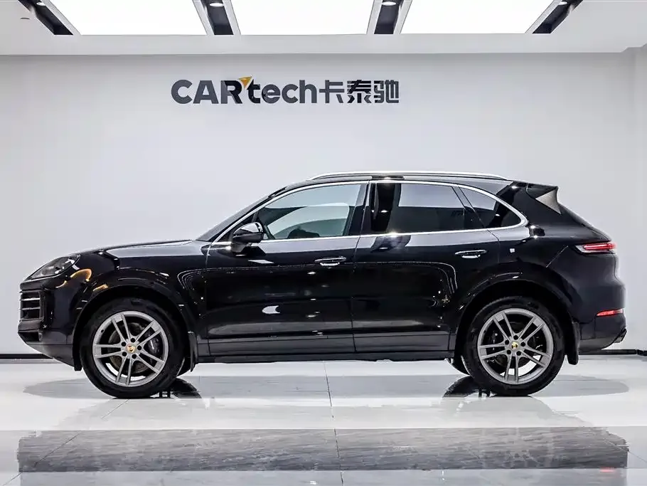 Porsche Cayenne — фото 10