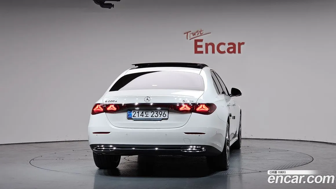 Mercedes-Benz E-Class 2024 из KR, фото 2