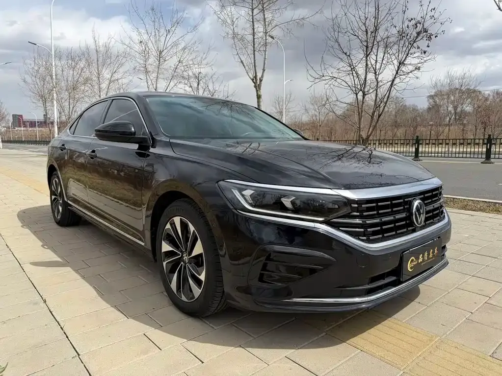 Volkswagen Passat — фото 6
