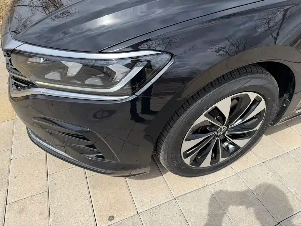 Volkswagen Passat — фото 7