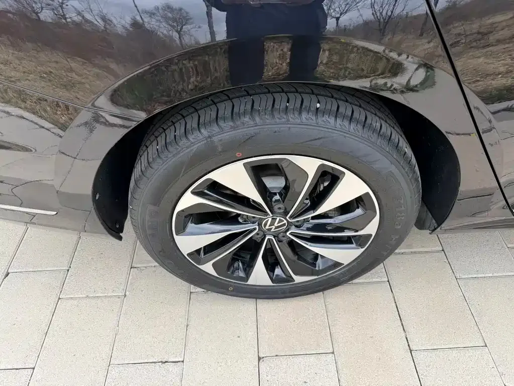 Volkswagen Passat — фото 4