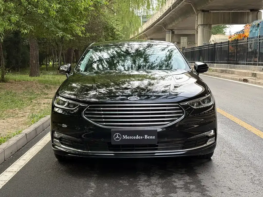 Ford Taurus 2021 из CN, фото 9