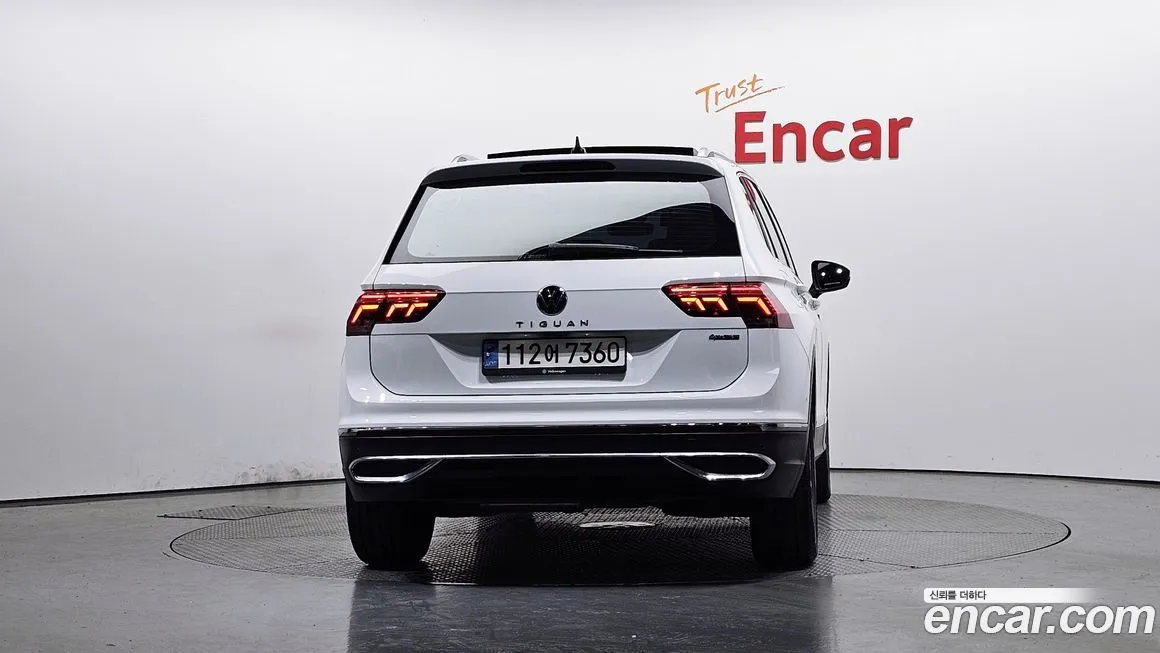 Volkswagen Tiguan — фото 9