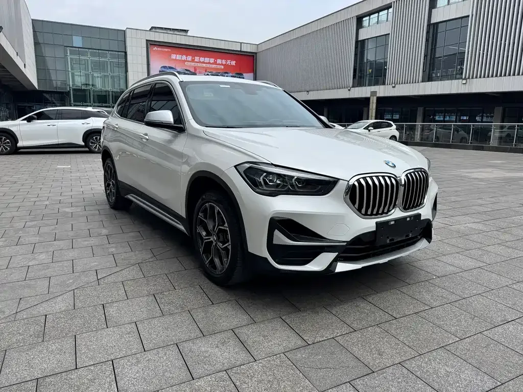 BMW X1 — фото 4
