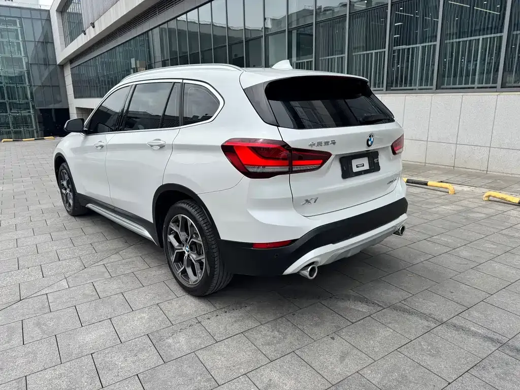 BMW X1 — фото 6