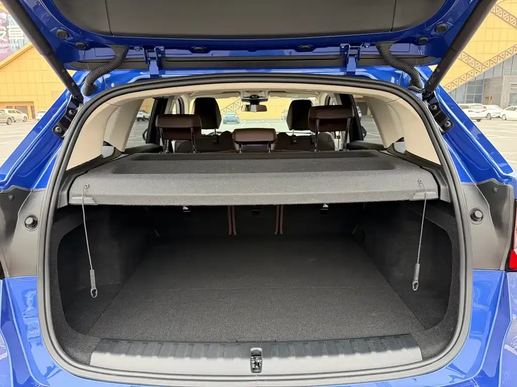 BMW X1 2023 из CN, фото 2