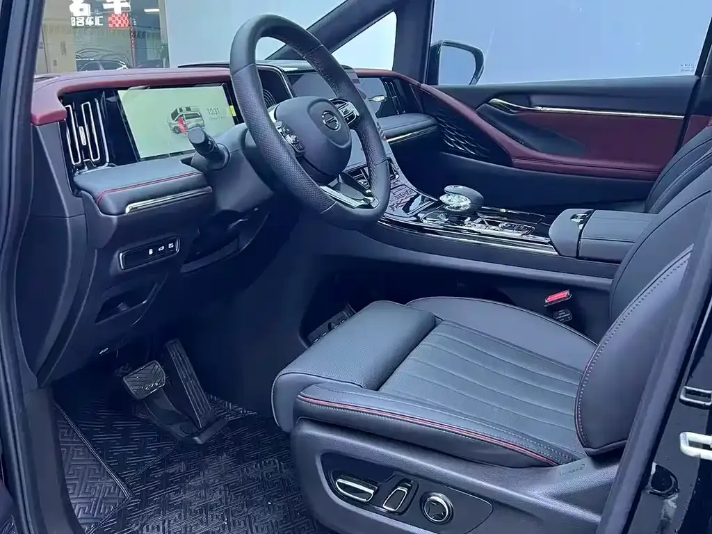 GAC Motor Trumpchi M8 — фото 10