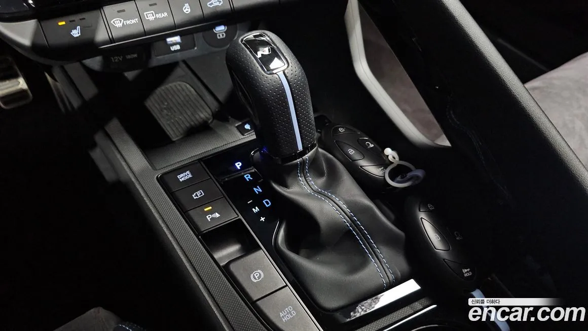 Hyundai AVANTE — фото 3