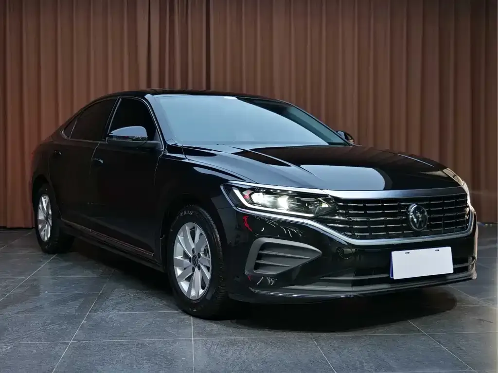 Volkswagen Passat — фото 9