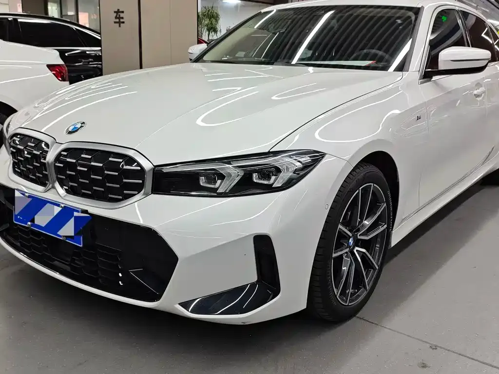 BMW 3 Series 2024 из CN, фото 1