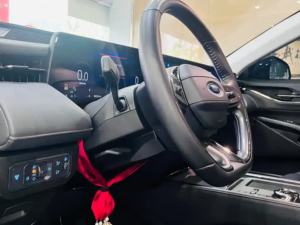 Ford Mondeo 2023 из CN, фото 6