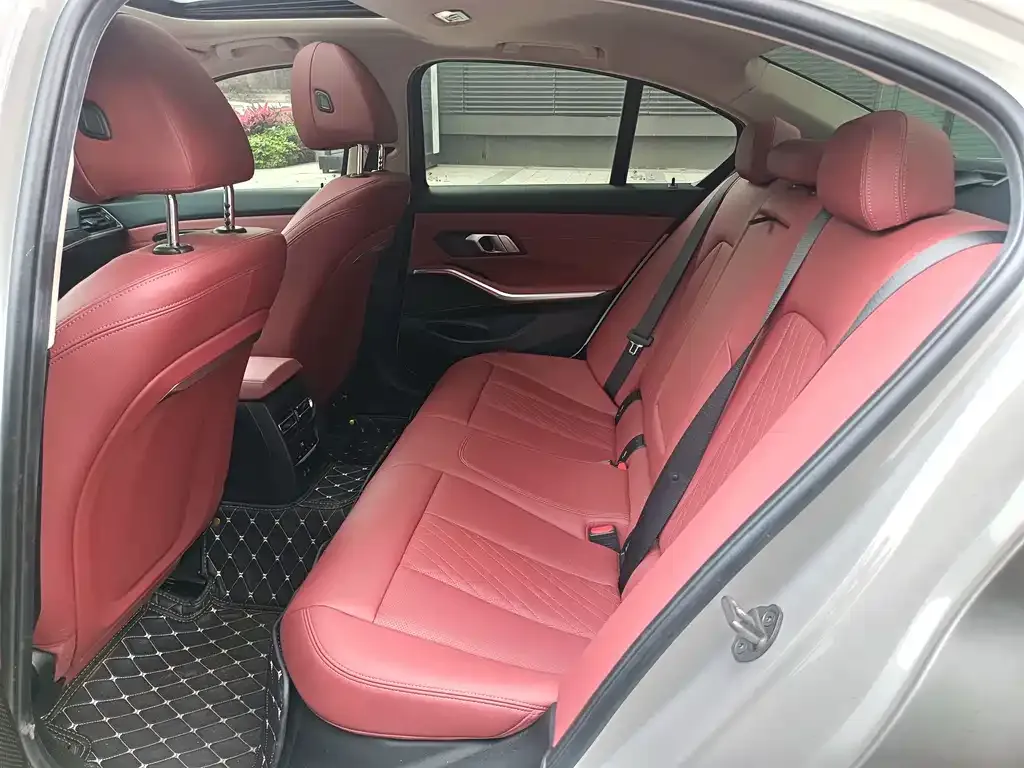 BMW 3 Series 2024 из CN, фото 5