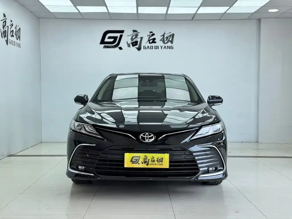 Toyota Camry 2023 из CN, фото 4