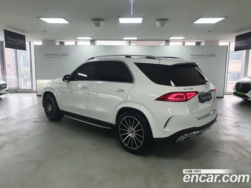 Mercedes-Benz GLE-Class — фото 5