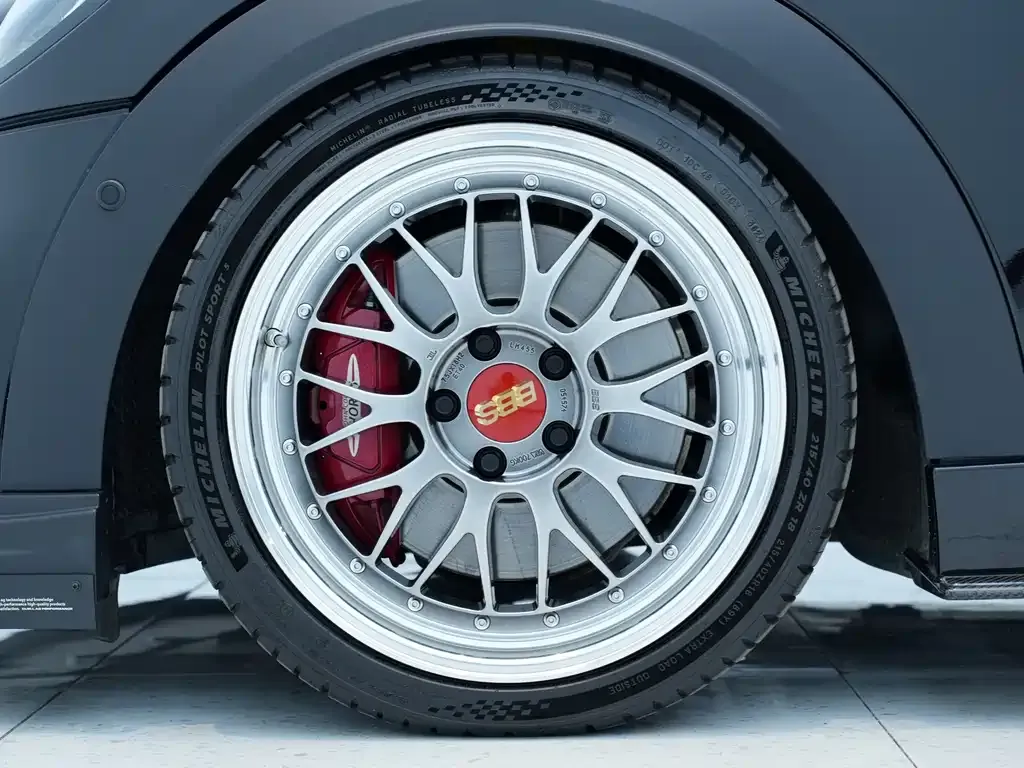 MINI JCW (John Cooper Works) — фото 10