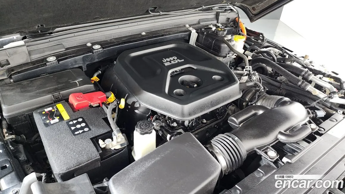 Jeep Wrangler 2022 из KR, фото 3